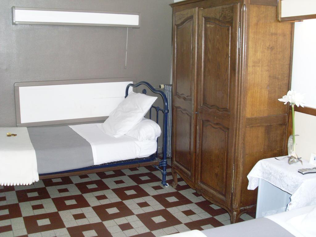 Hotel Innova Cardabella Avignon Bagian luar foto
