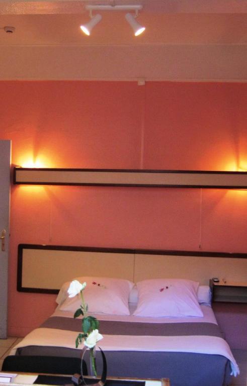 Hotel Innova Cardabella Avignon Ruang foto